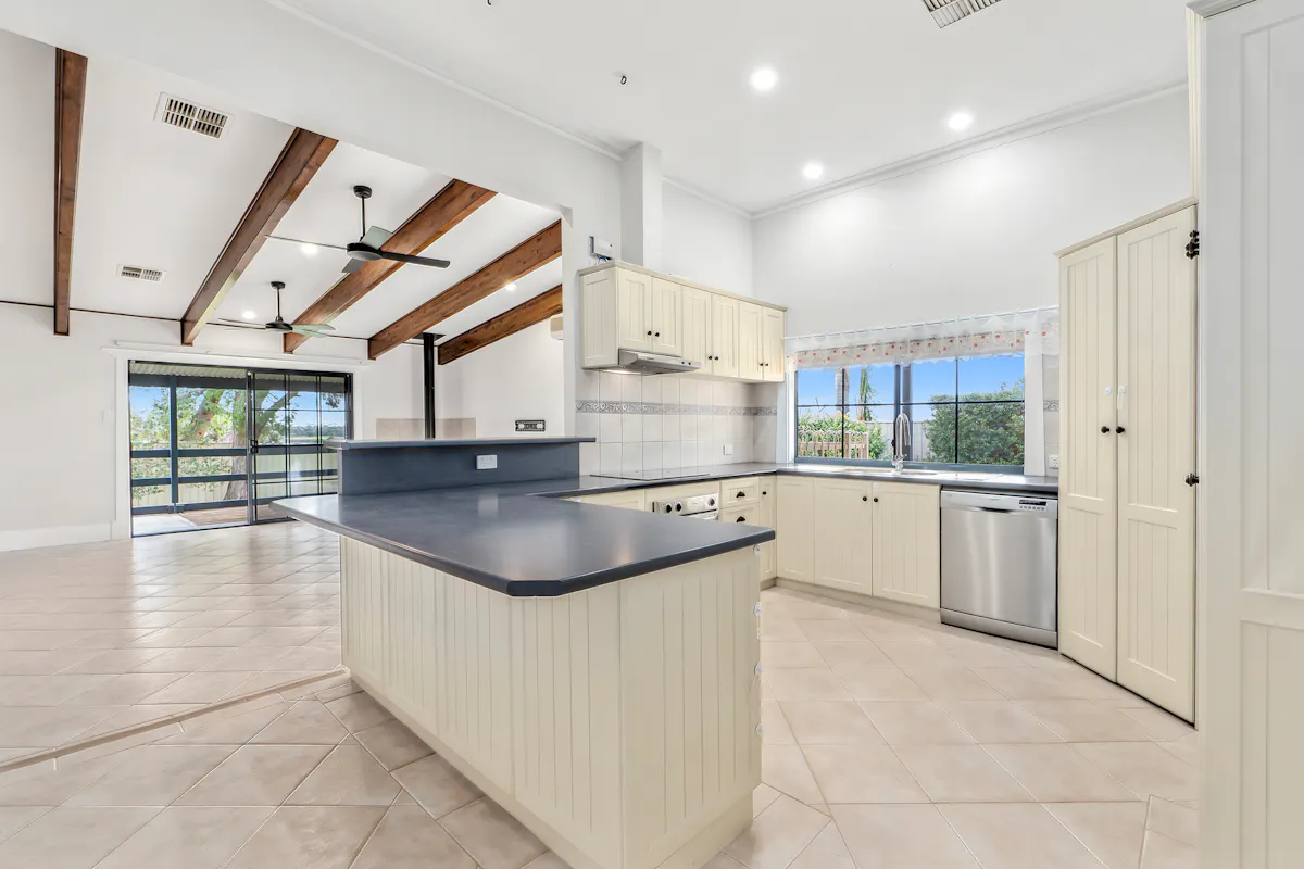 16 Chabrel Road — photo 6 of 19