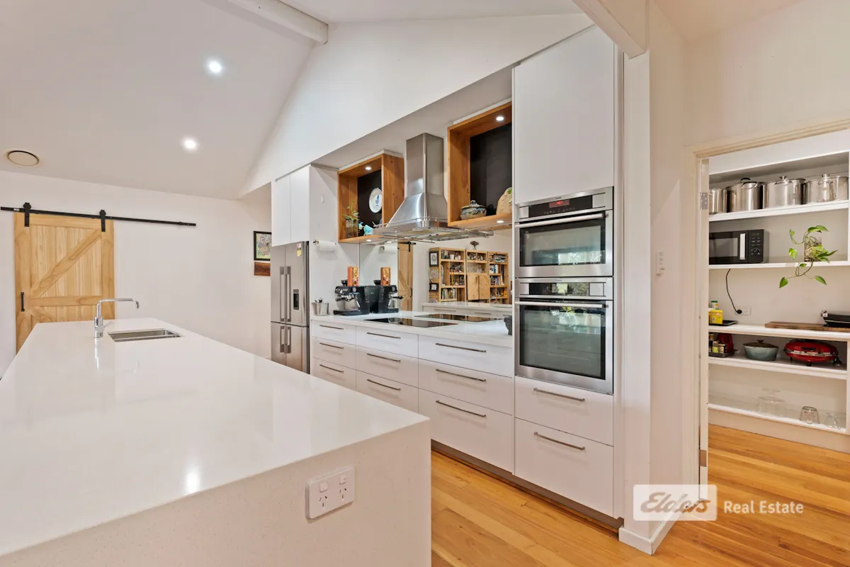 120 Upper Capel Road — photo 6 of 30