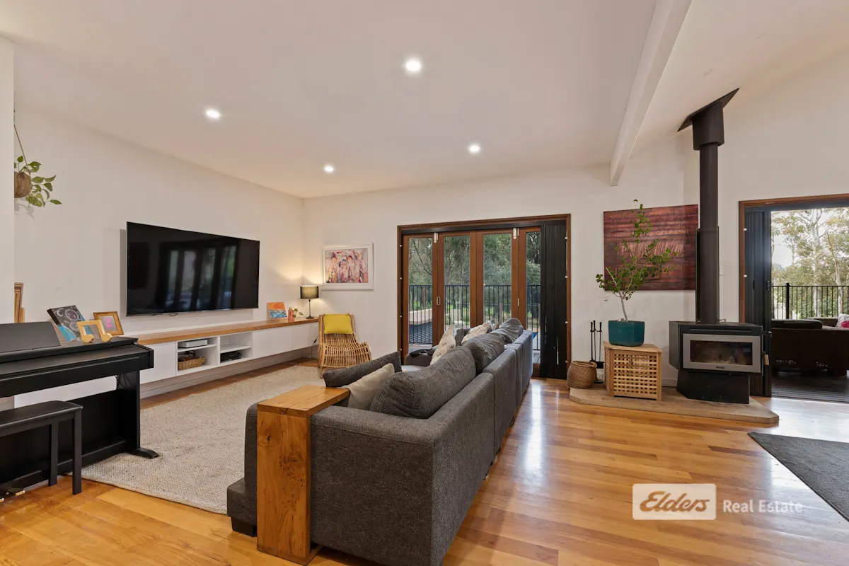 120 Upper Capel Road — photo 11 of 30