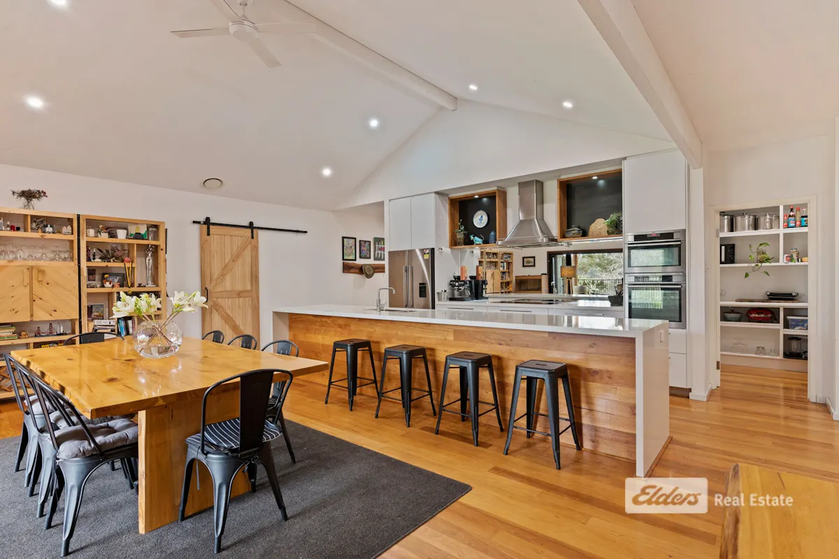 120 Upper Capel Road — photo 4 of 30