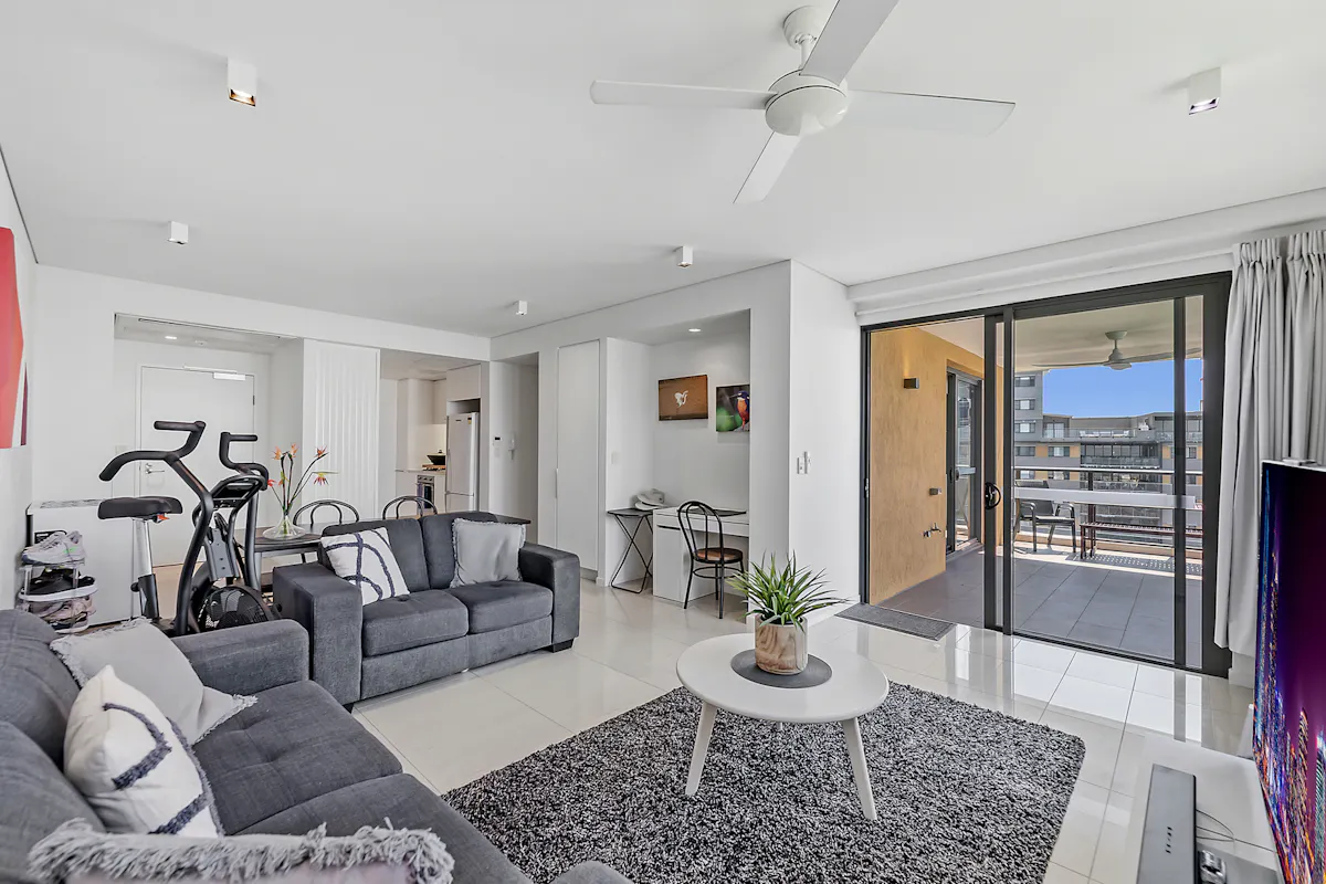 6505/7 Anchorage Court — photo 4 of 27
