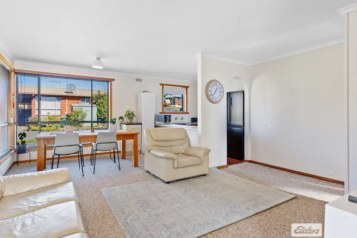 1/9 Turnbull Avenue — photo 4 of 18