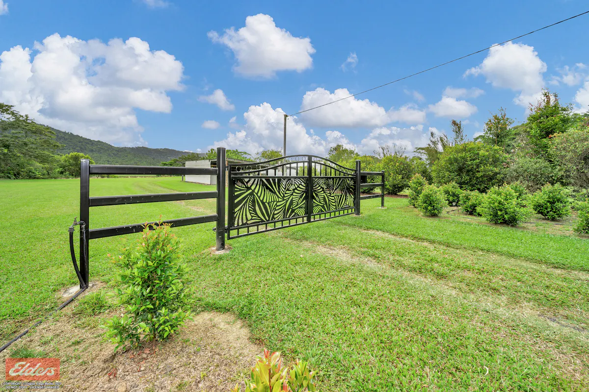 1 / 1034 Silkwood Japoon Road — photo 3 of 29