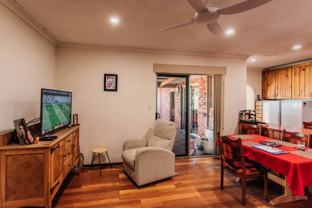 37 Fraser Street — photo 13 of 23
