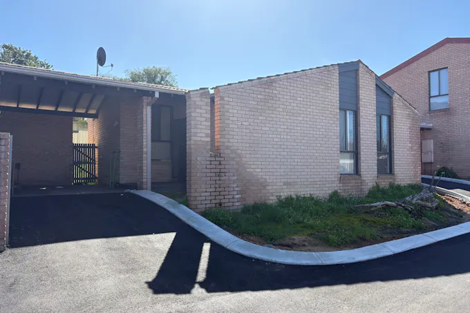 2/221 Ocean Drive, South Bunbury, WA, 6230