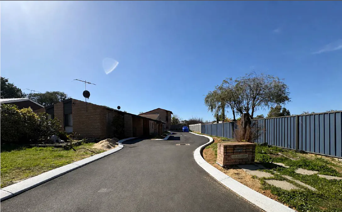 2/221 Ocean Drive, South Bunbury, WA, 6230 - Image 2