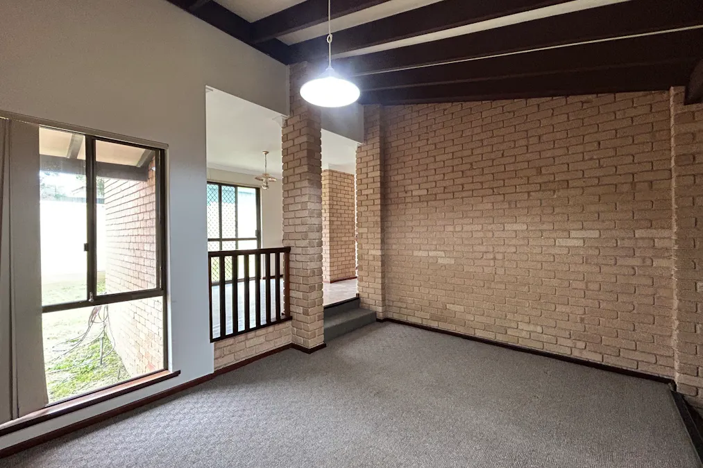2/221 Ocean Drive, South Bunbury, WA, 6230 - Image 3