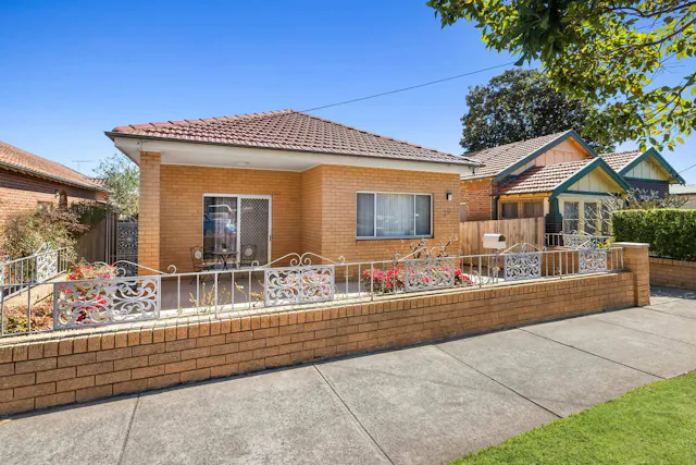 30 Byron Street — photo from Elders Sydney Inner West