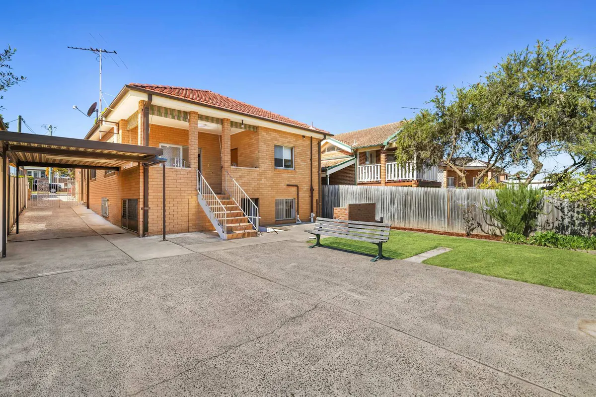 30 Byron Street — photo 13 of 20