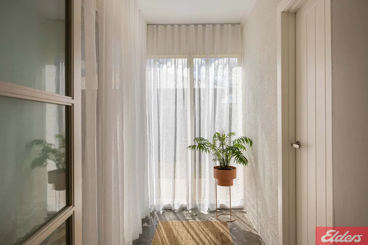 8 Queen Avenue — photo 19 of 26