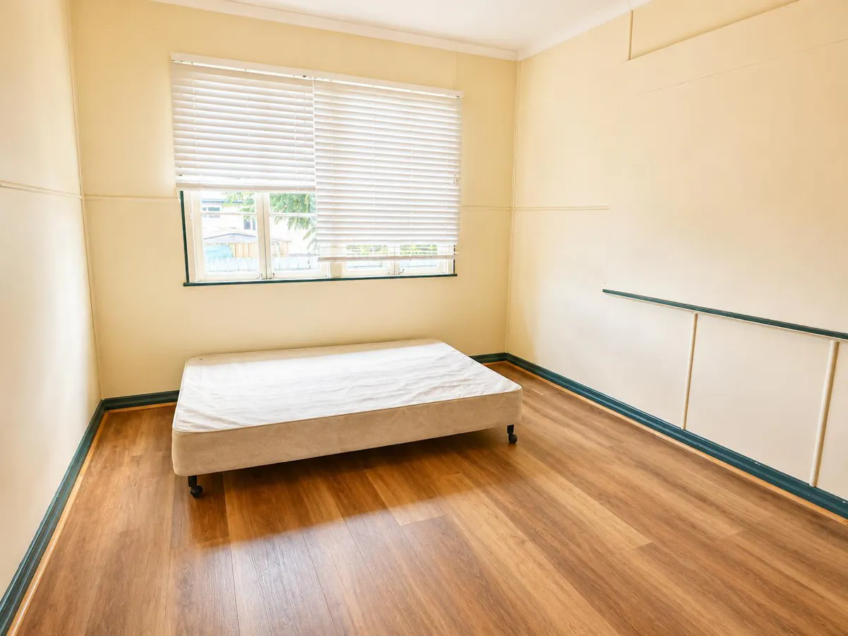 13 Nearhos Street — photo 5 of 10