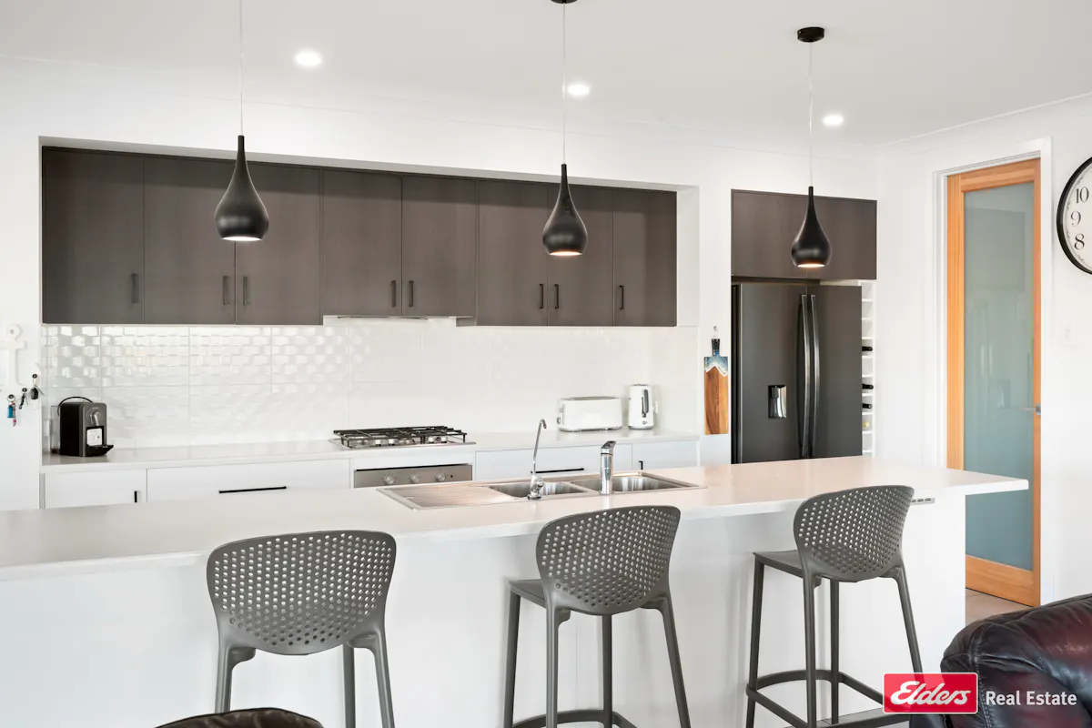 21 Seagate Way — photo 8 of 27