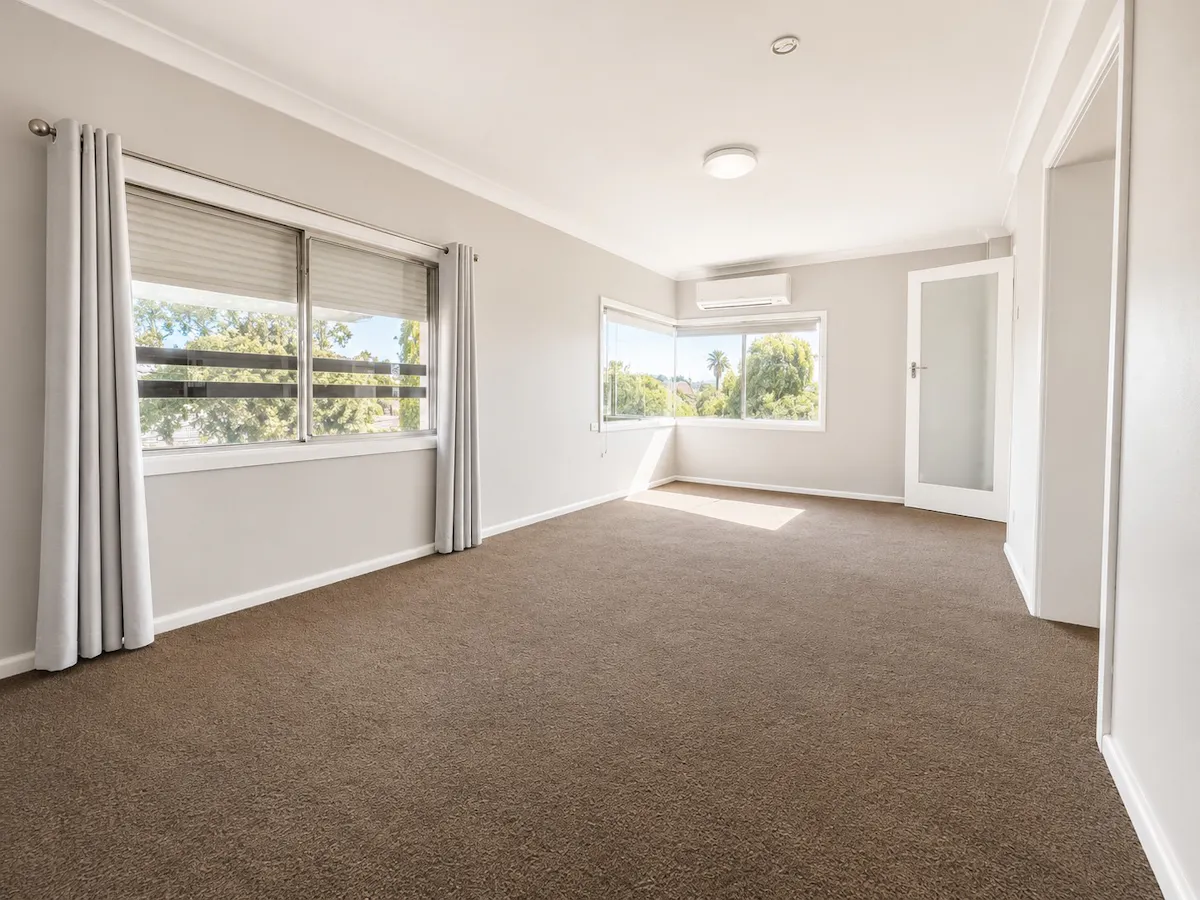 37 Rose Street — photo 8 of 13