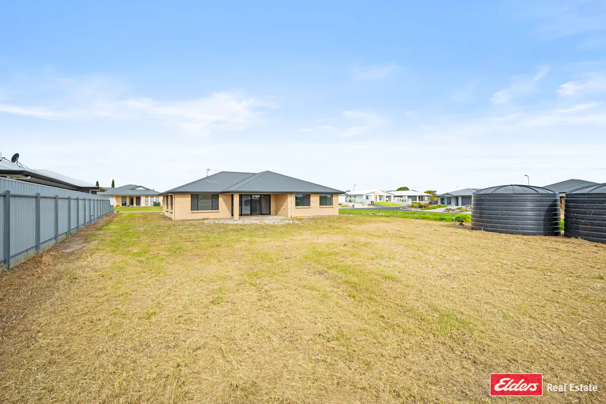 20 Trevor Drive — photo 18 of 19