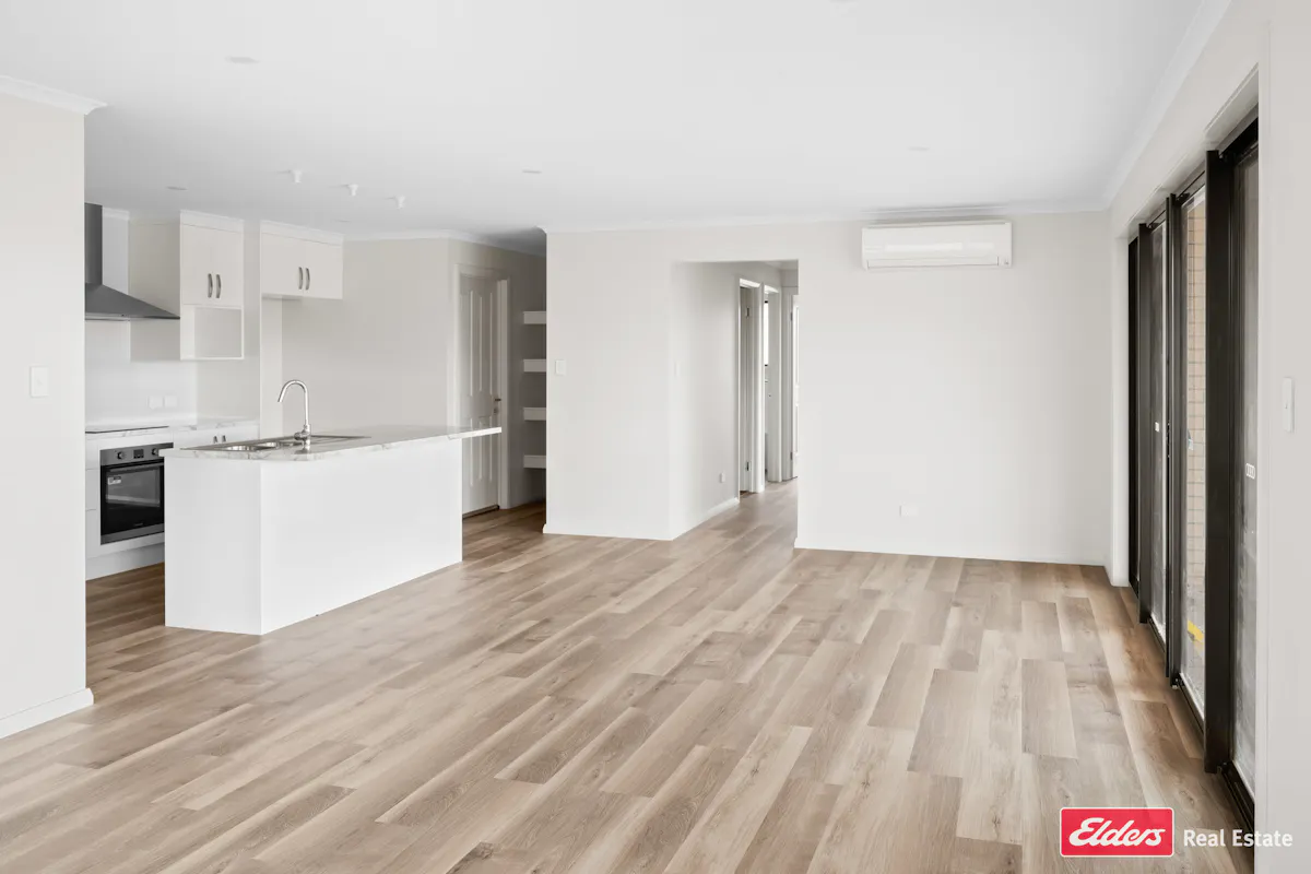 20 Trevor Drive — photo 8 of 19