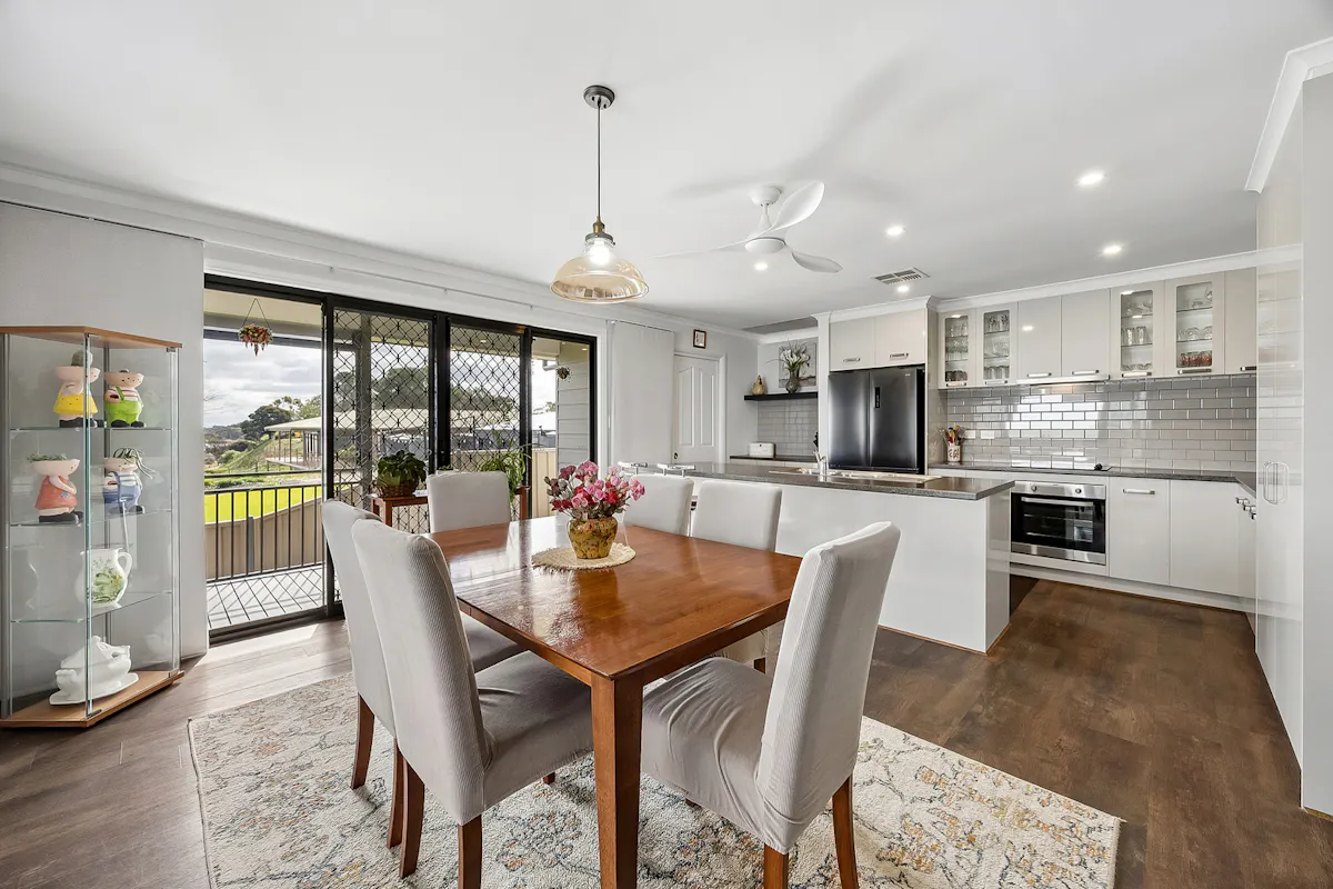 11 Sunnybank Place — photo 8 of 30