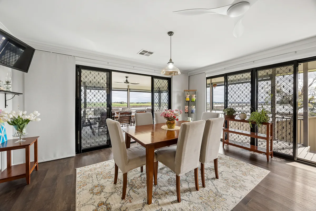 11 Sunnybank Place — photo 6 of 30