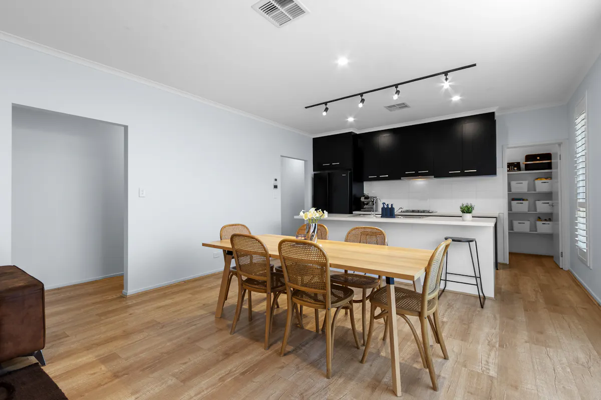 17 Henderson Street — photo 10 of 24