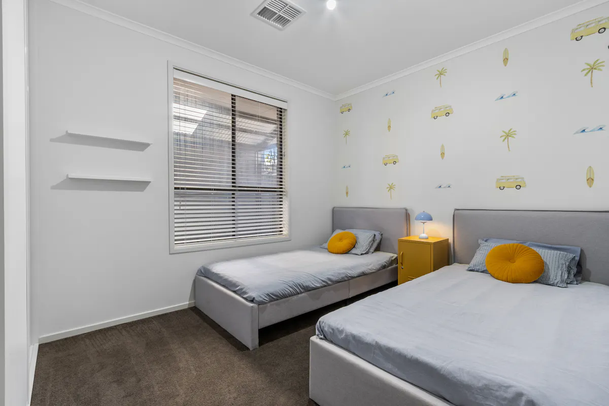 17 Henderson Street — photo 16 of 24