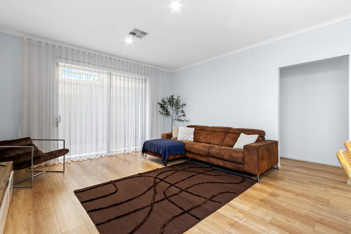 17 Henderson Street — photo 13 of 24
