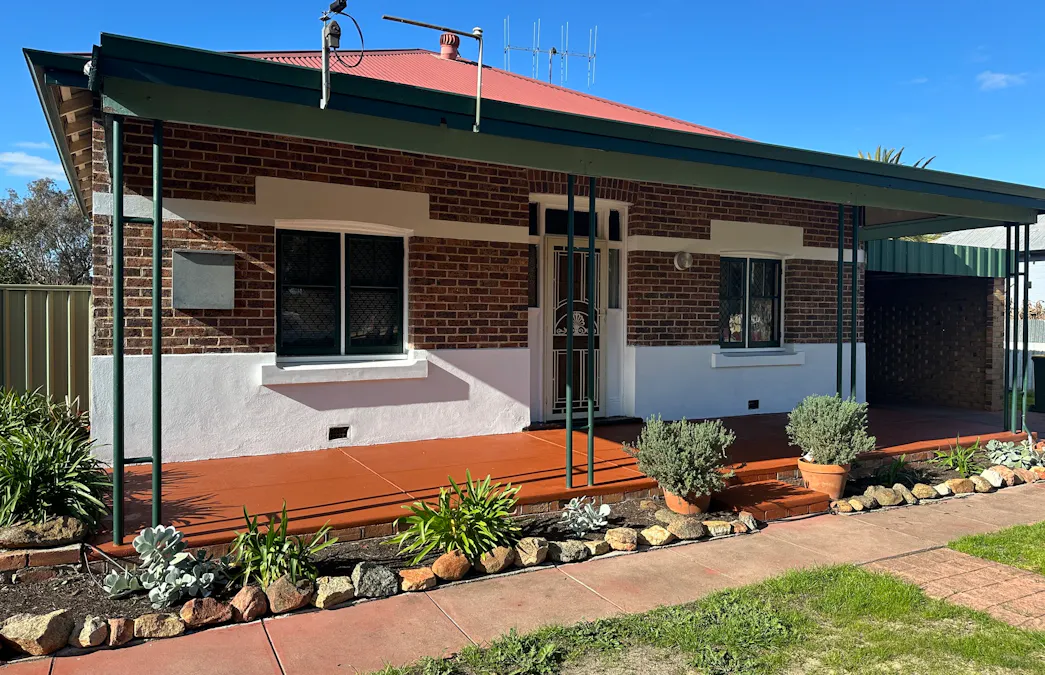 23 Piesse Street, Katanning, WA, 6317 - Image 1