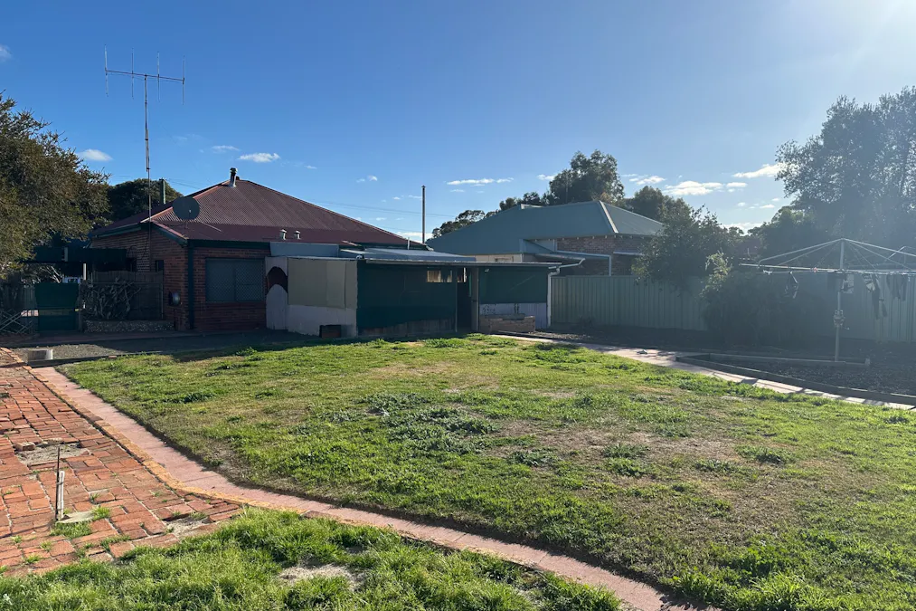 23 Piesse Street, Katanning, WA, 6317 - Image 17