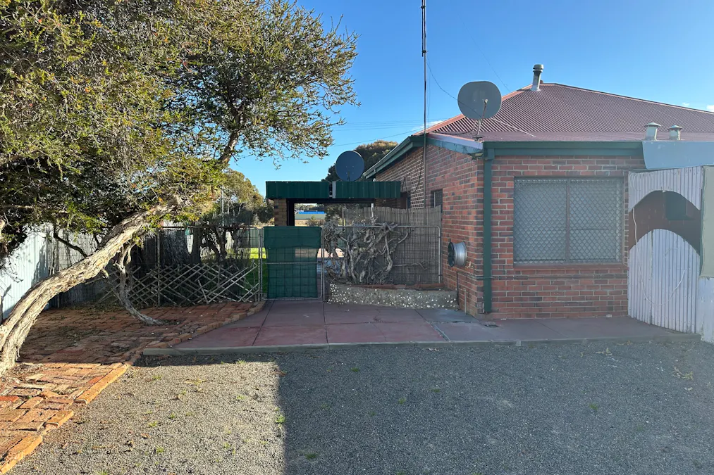 23 Piesse Street, Katanning, WA, 6317 - Image 22