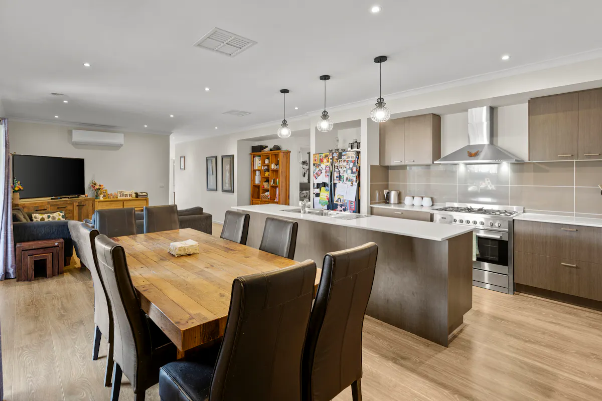 7 Lucy Court — photo 6 of 19