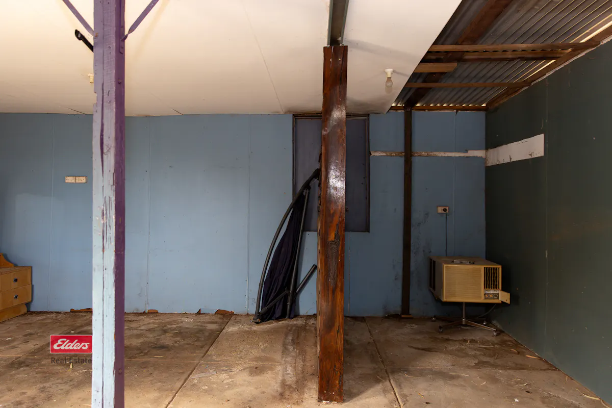 32 Altair Street — photo 13 of 16