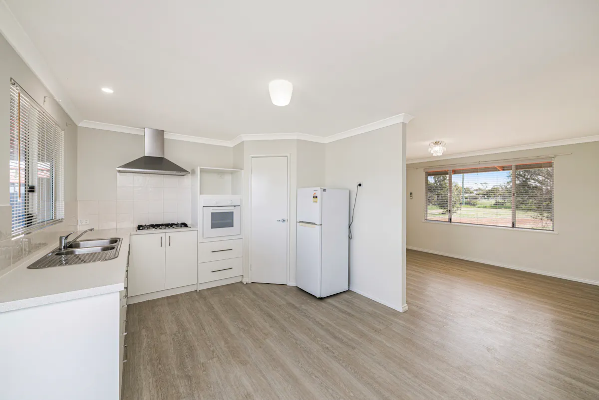 91 Cooper Street — photo 10 of 30