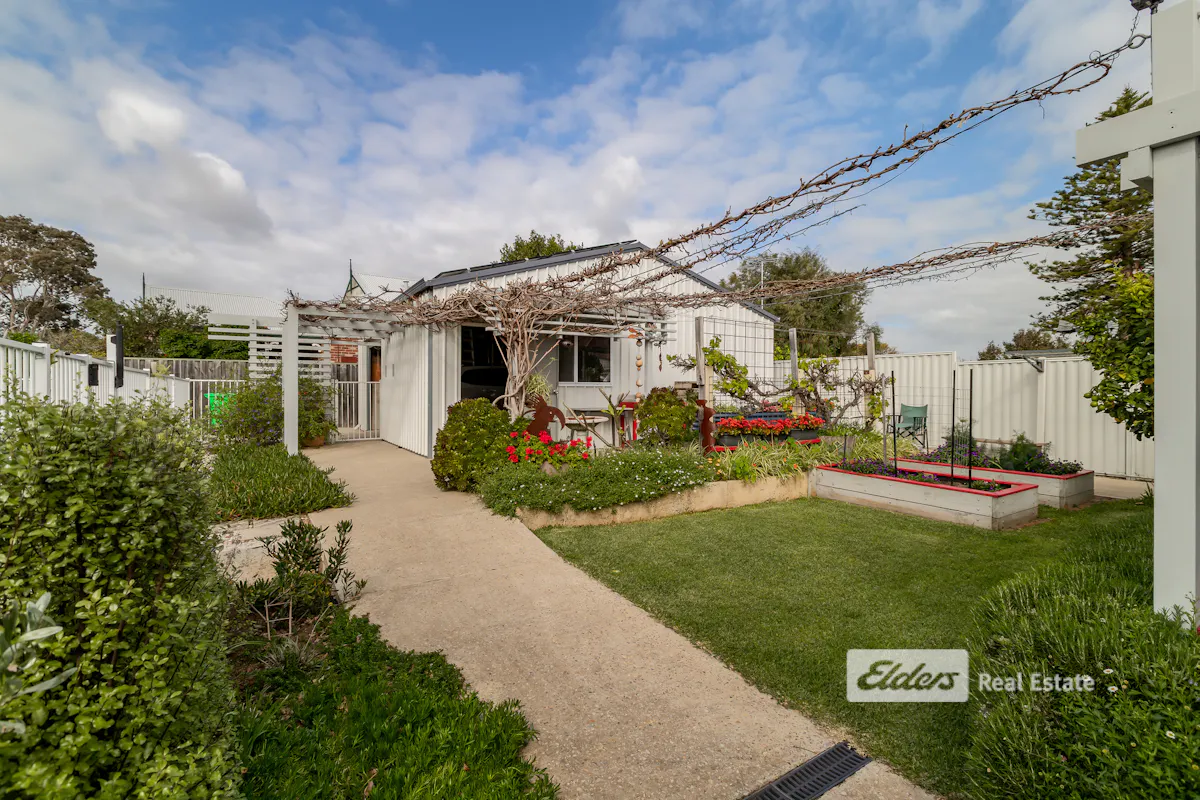 35 Moore Street — photo 25 of 30