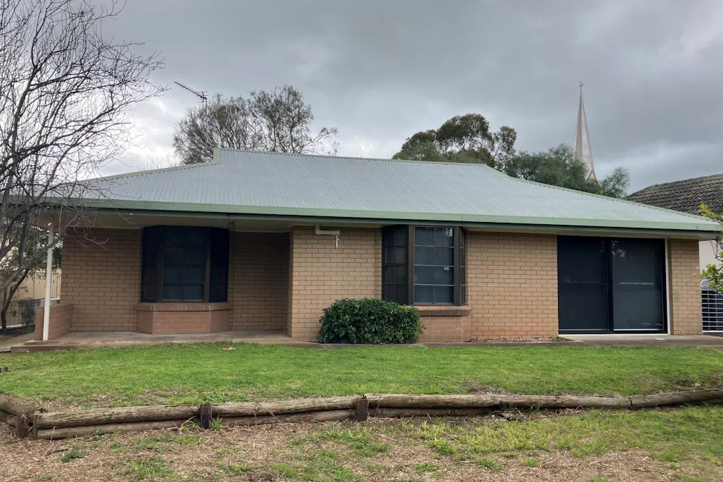 22 Gordon Street, Naracoorte, SA, 5271 - Image 1