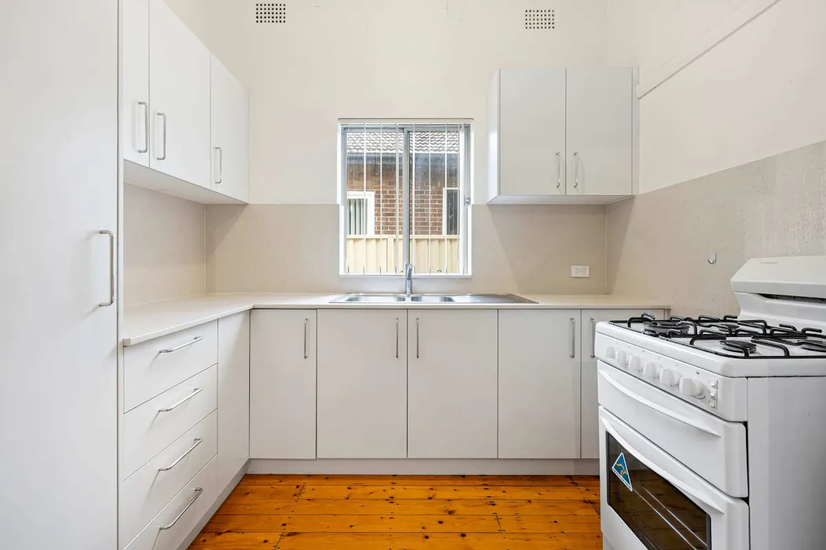 28 Bazentin Street — photo 9 of 16
