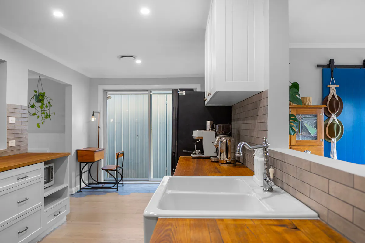 24 Rose Street — photo 11 of 27