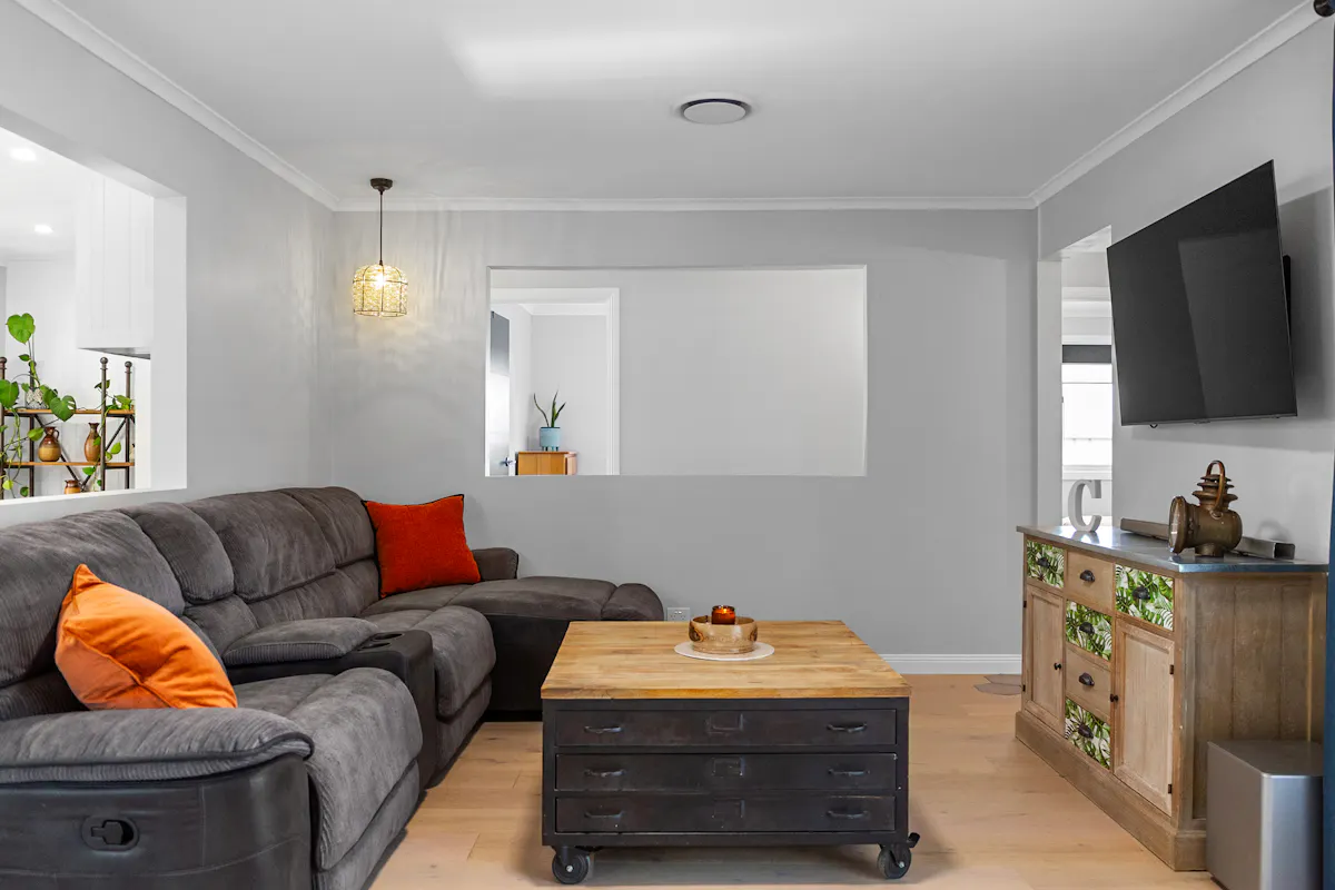 24 Rose Street — photo 5 of 27