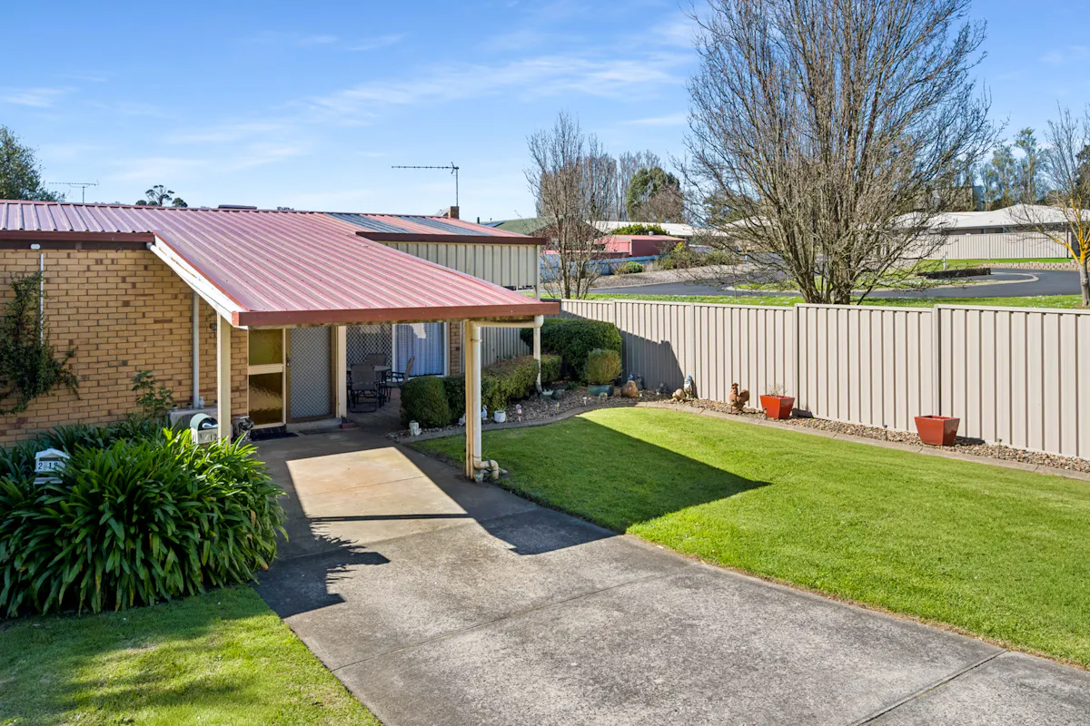 1/12 Monash Crescent — photo 14 of 15