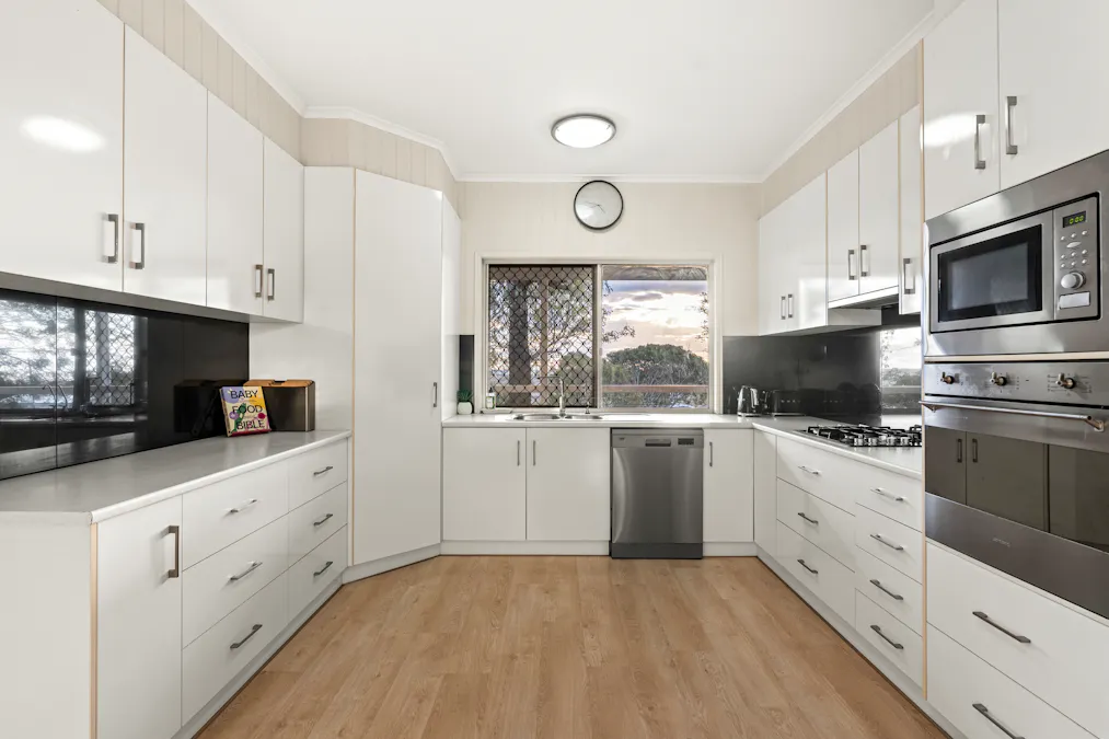 14  Jannusch Road, Gowrie Mountain, QLD, 4350 - Image 9