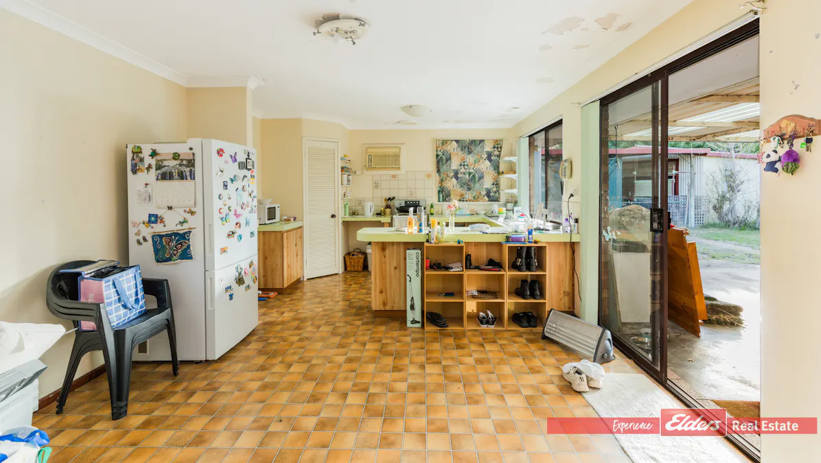 35 Barbrook Way, Warnbro, WA, 6169 - Image 7