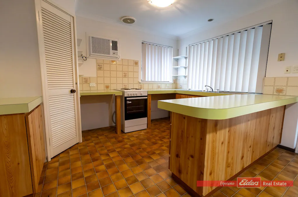 35 Barbrook Way, Warnbro, WA, 6169 - Image 11