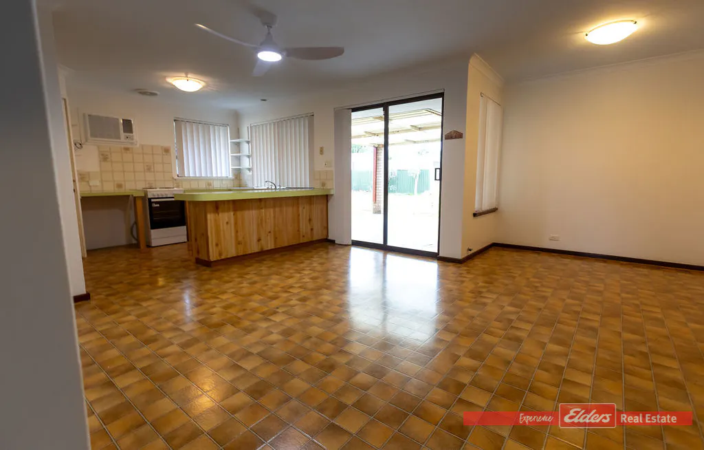 35 Barbrook Way, Warnbro, WA, 6169 - Image 8