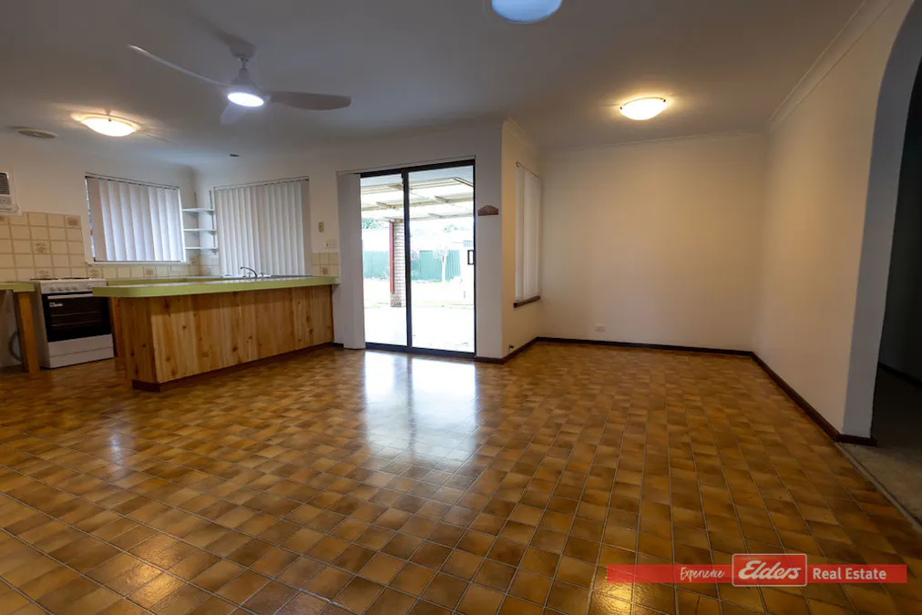 35 Barbrook Way, Warnbro, WA, 6169 - Image 7