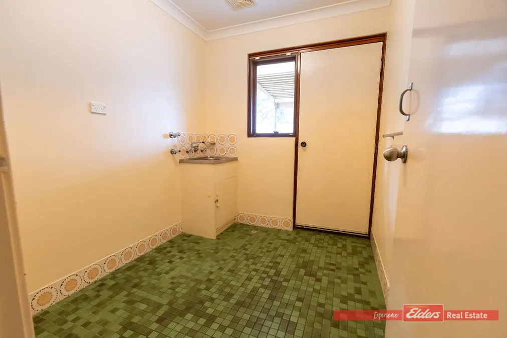 35 Barbrook Way, Warnbro, WA, 6169 - Image 22
