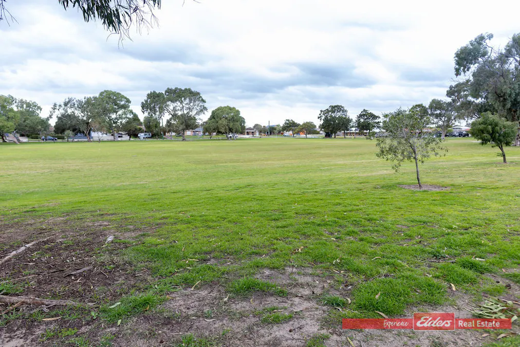 35 Barbrook Way, Warnbro, WA, 6169 - Image 30