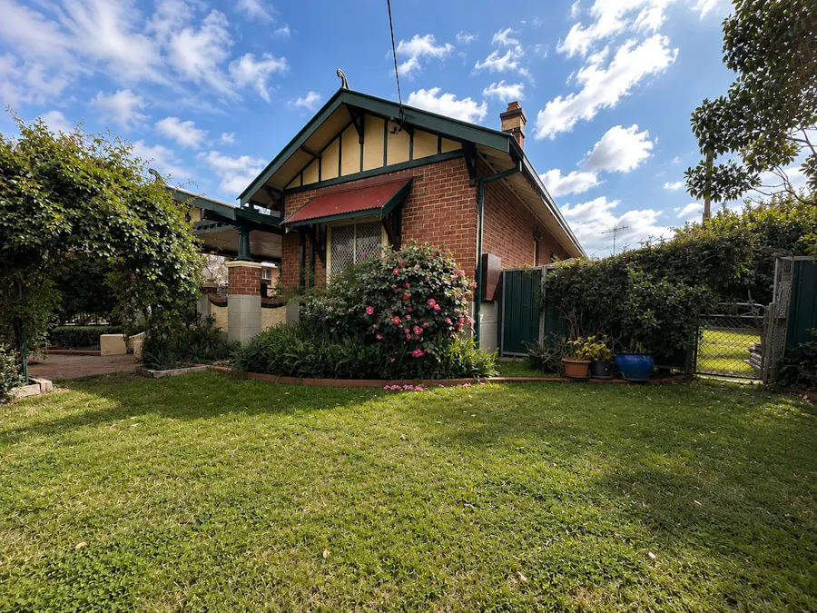 40 Orange Street, Parkes, NSW, 2870 - Image 2