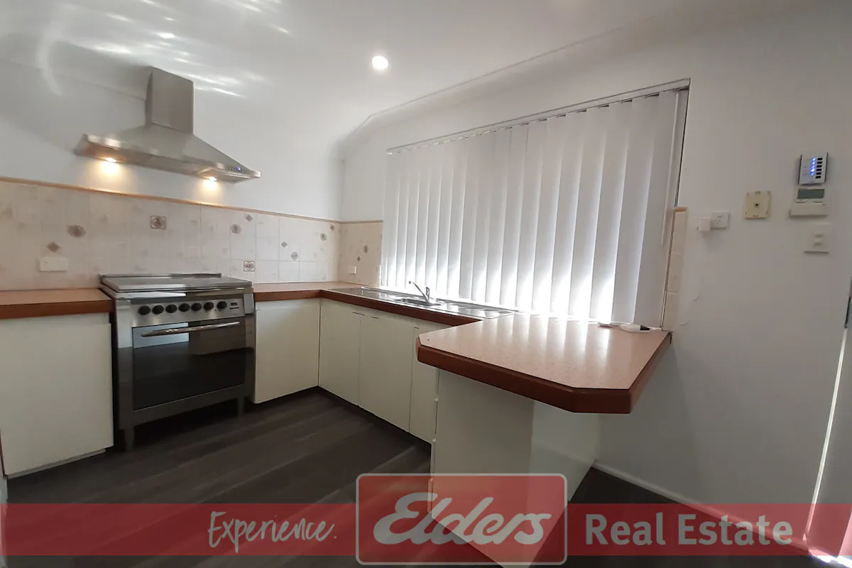 33 Currie Street — photo 7 of 20