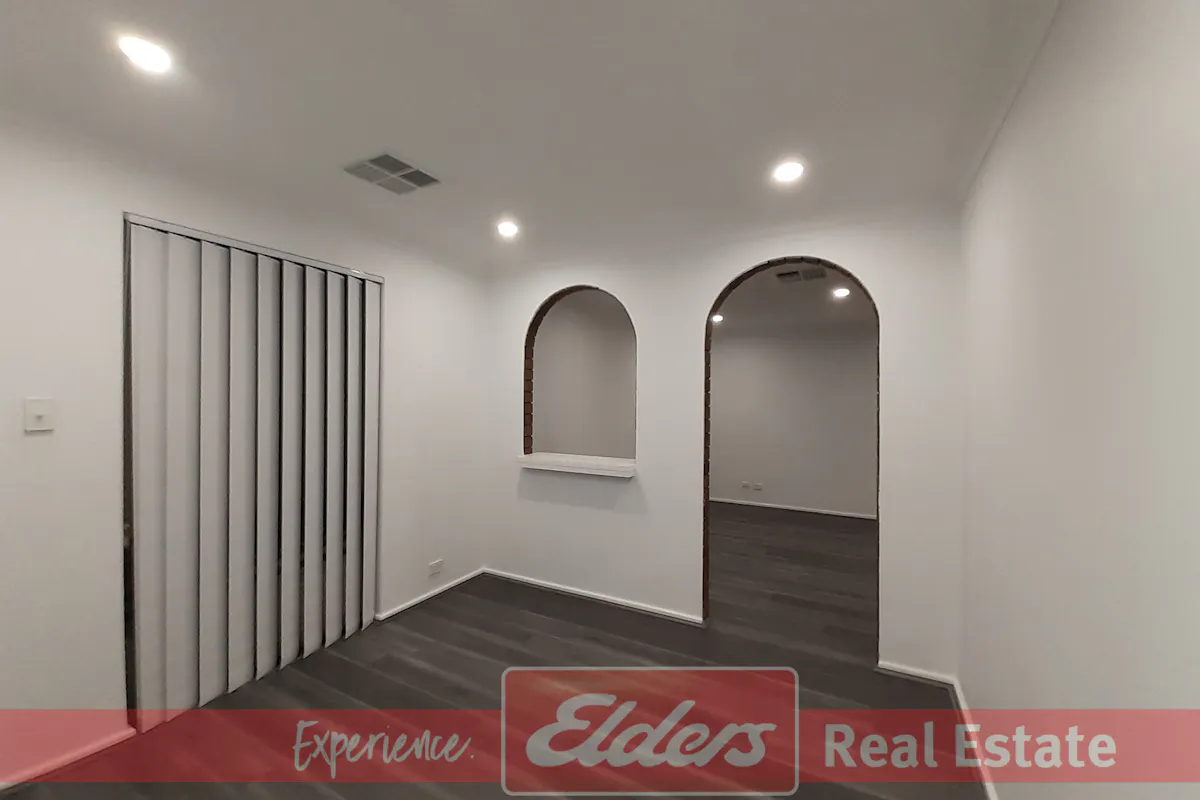 33 Currie Street — photo 4 of 20