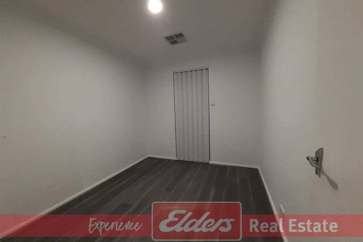 33 Currie Street — photo 14 of 20