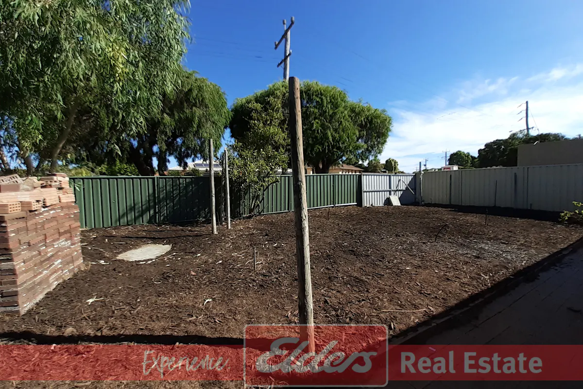 33 Currie Street — photo 18 of 20