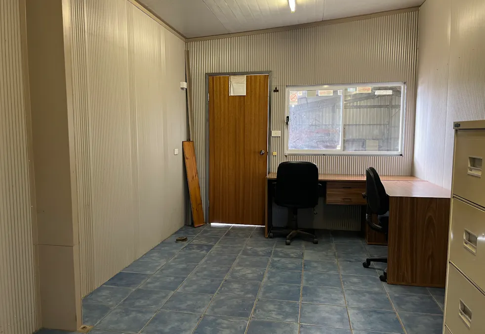 8 Kingsbury Road, Loxton, SA, 5333 - Image 6