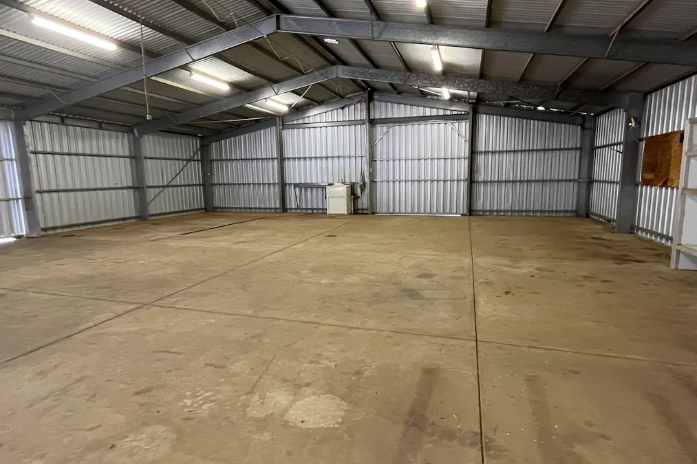 8 Kingsbury Road, Loxton, SA, 5333 - Image 3